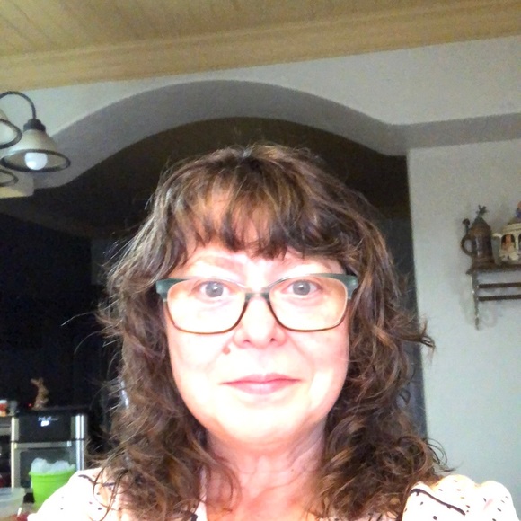 Meet your Posher, Cherrie - Picture 1 of 1